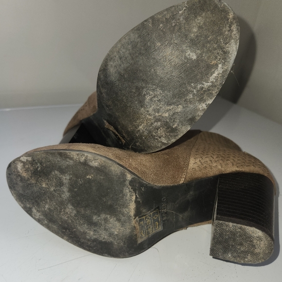 Call it Spring ankle boots - Picture 4 of 4